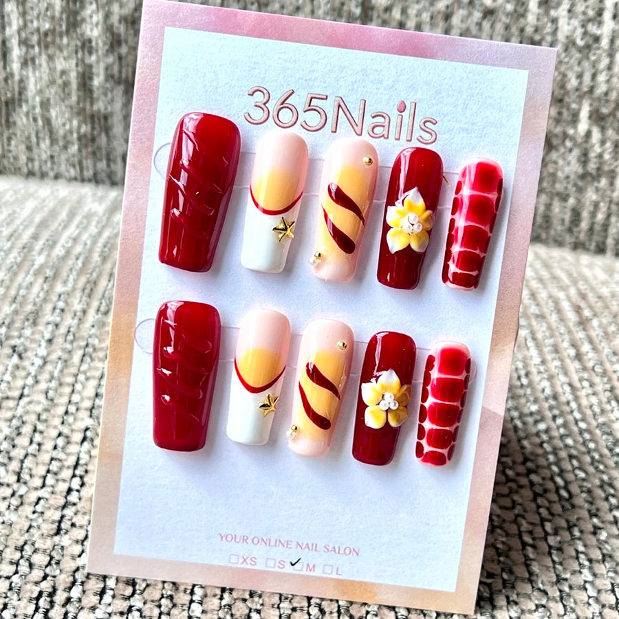 365nails: "Scarlet Sunflower" – Handmade Medium Square Press-On Nails