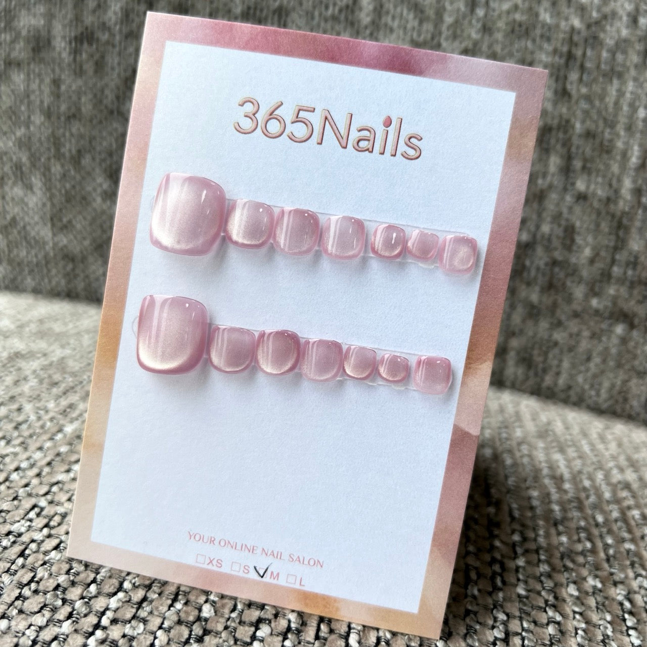 365nails: "watery pink translucent cat-eye" – handmade press-on pedicure