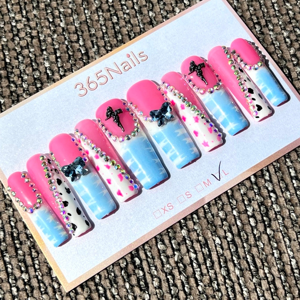 365nails: "電力娃娃" – 3D立體蝴蝶與水鑽手工製長款棺材形穿戴甲
