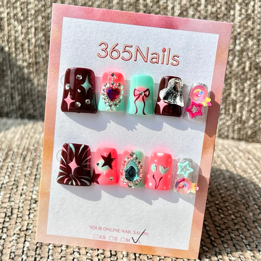 365nails 수제 숏 사다리꼴형 프레스온 네일 — 다채롭고 귀여운 롤리팝 별
