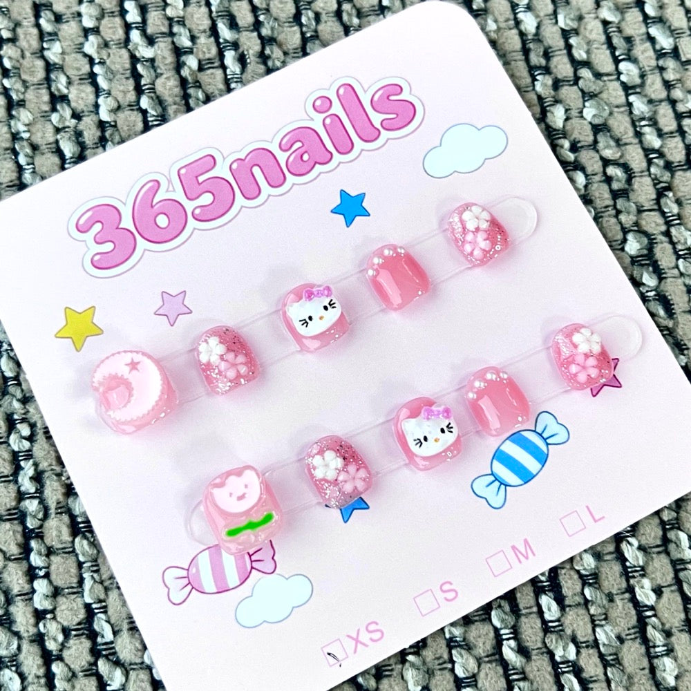365nails: "Kitty Paw" – 3D Character & Cat Paw Handmade Short Square Nails