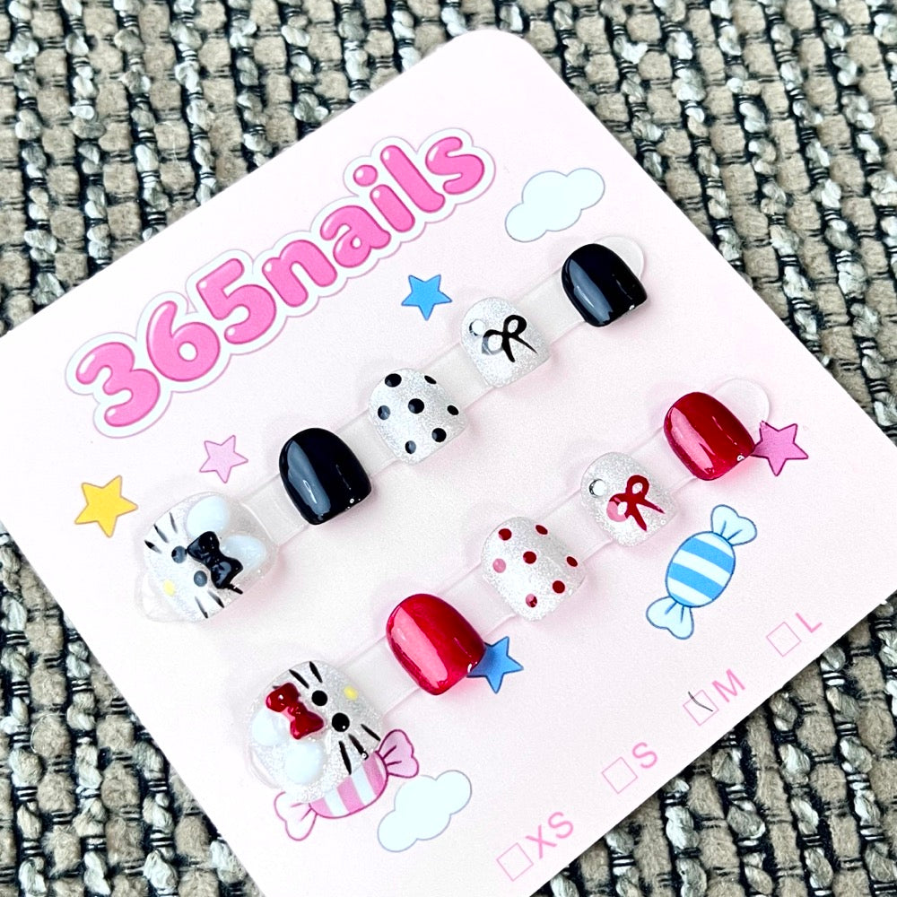 365nails: "Kitty's Bow" – 3D Character Handcrafted Sweet Short Square Nails