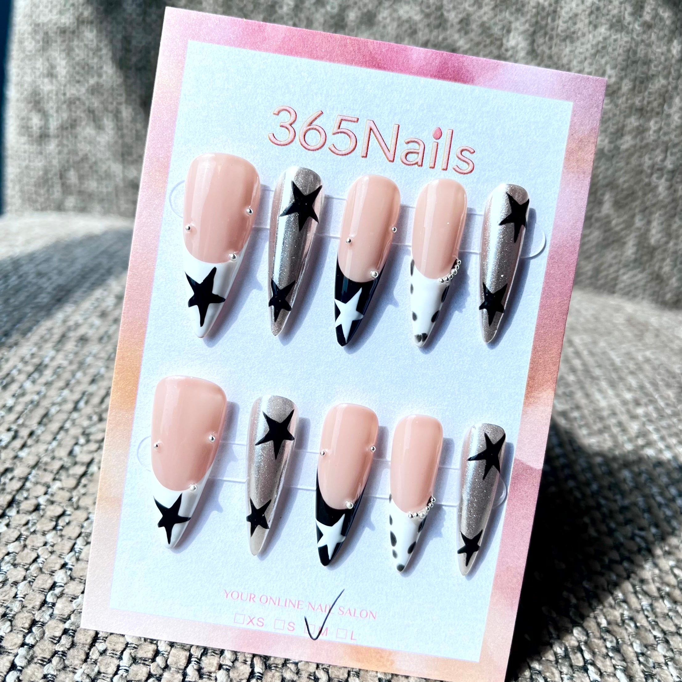 365nails: Y2K 스타 카우 프린트 수제 롱 스틸레토형 네일