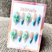 365nails: "Ocean Bloom" – Ręcznie robione migdałowe paznokcie z kwiatami 3D i french tip