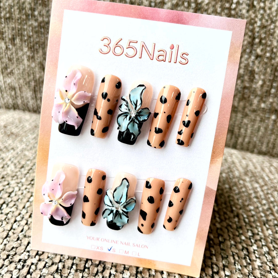 Wild Bloom: "Leopard Lily" – Long Coffin Press-on Nails