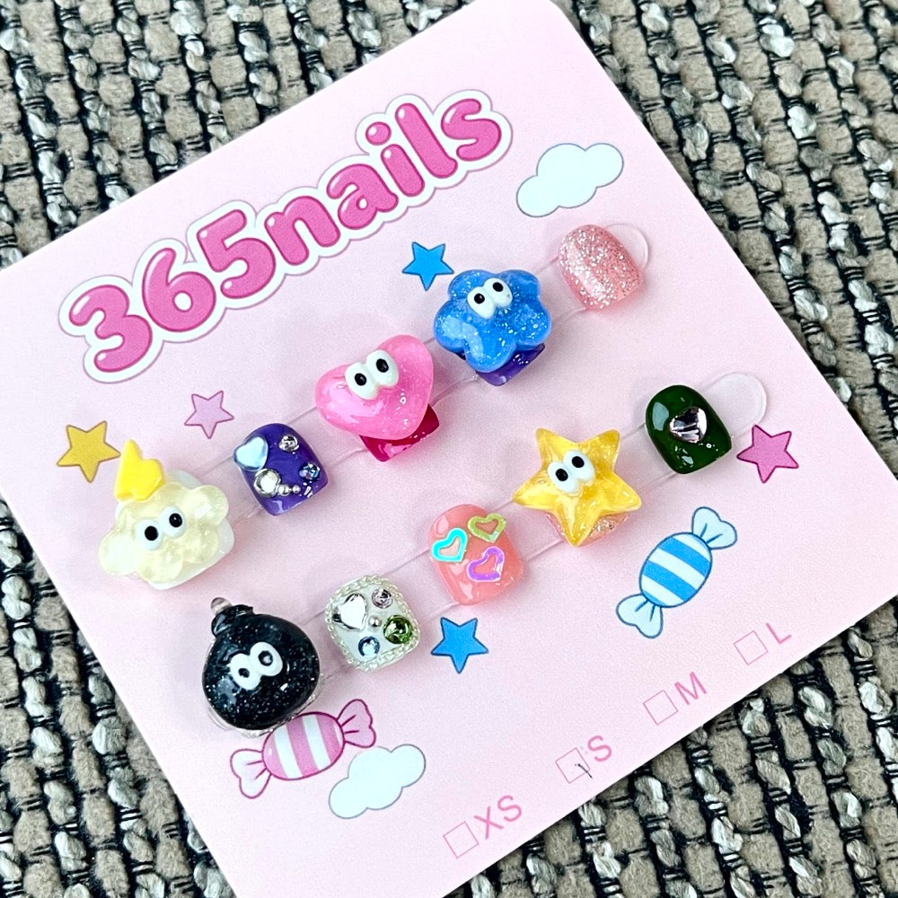 365nails: "Cosmic Cuties" – 3D Character Handmade Short Nails
