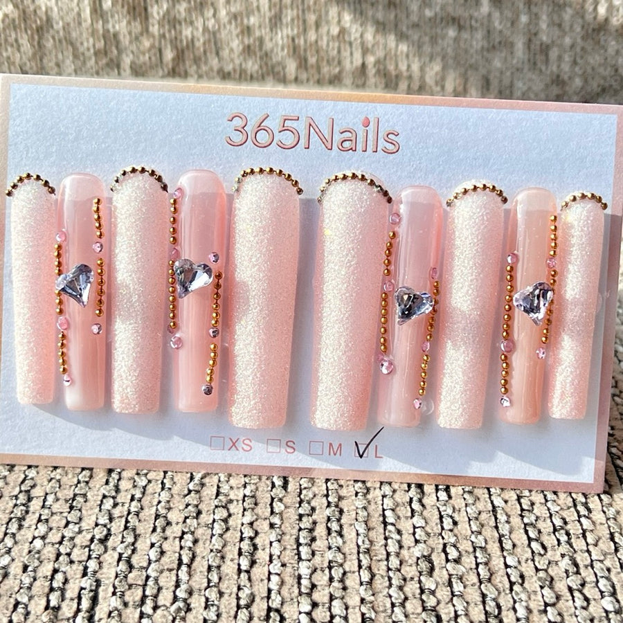 365nails : « Cœur pailleté rose » – Ongles press-on fait main, longs, forme trapèze