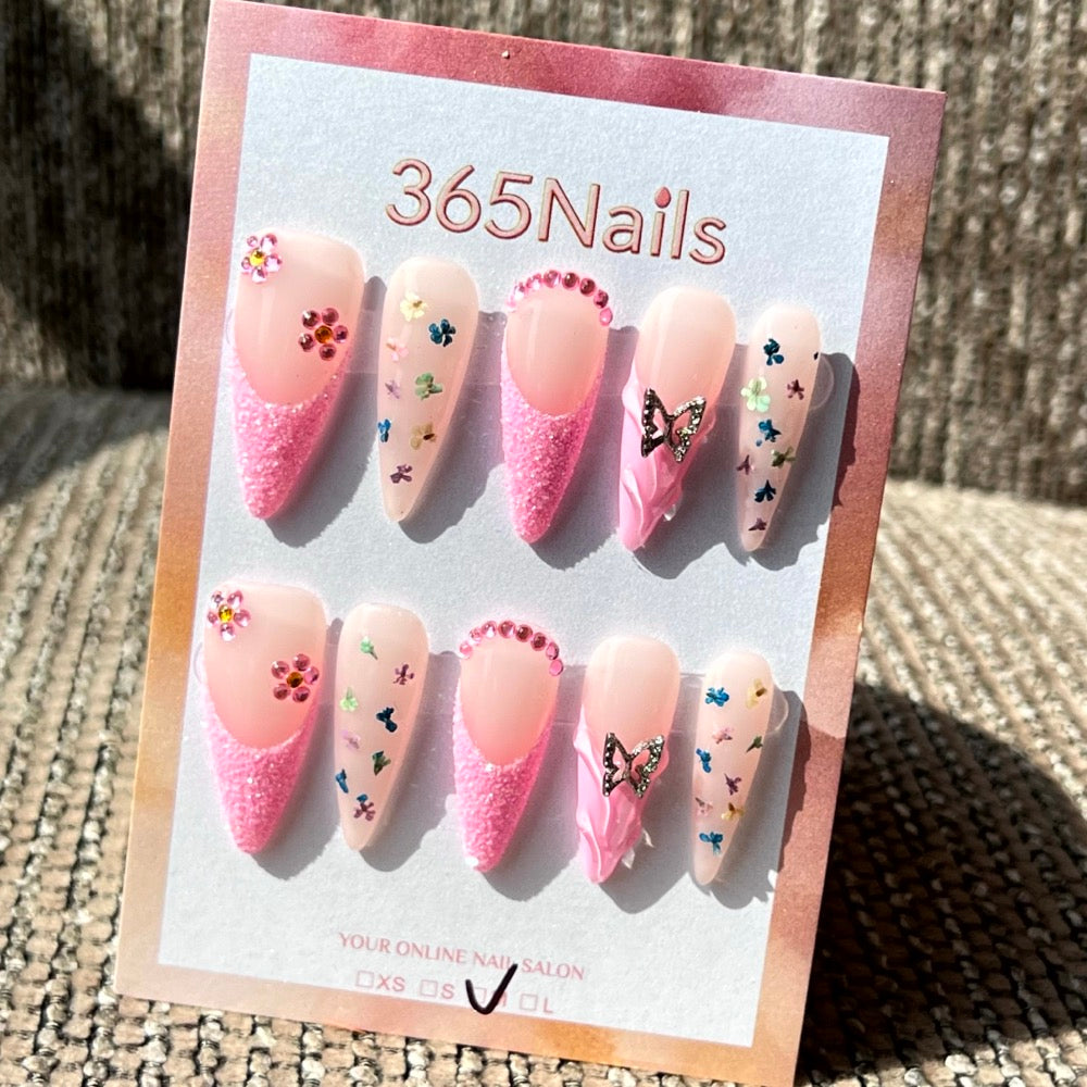 365nails 盛開蝴蝶 — 3D立體花卉亮粉手工製尖形甲片