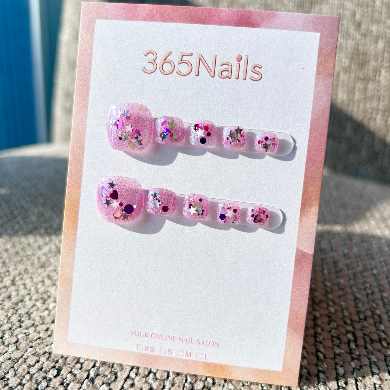 365nails: 粉色果凍星辰 – 手工製足部穿戴甲