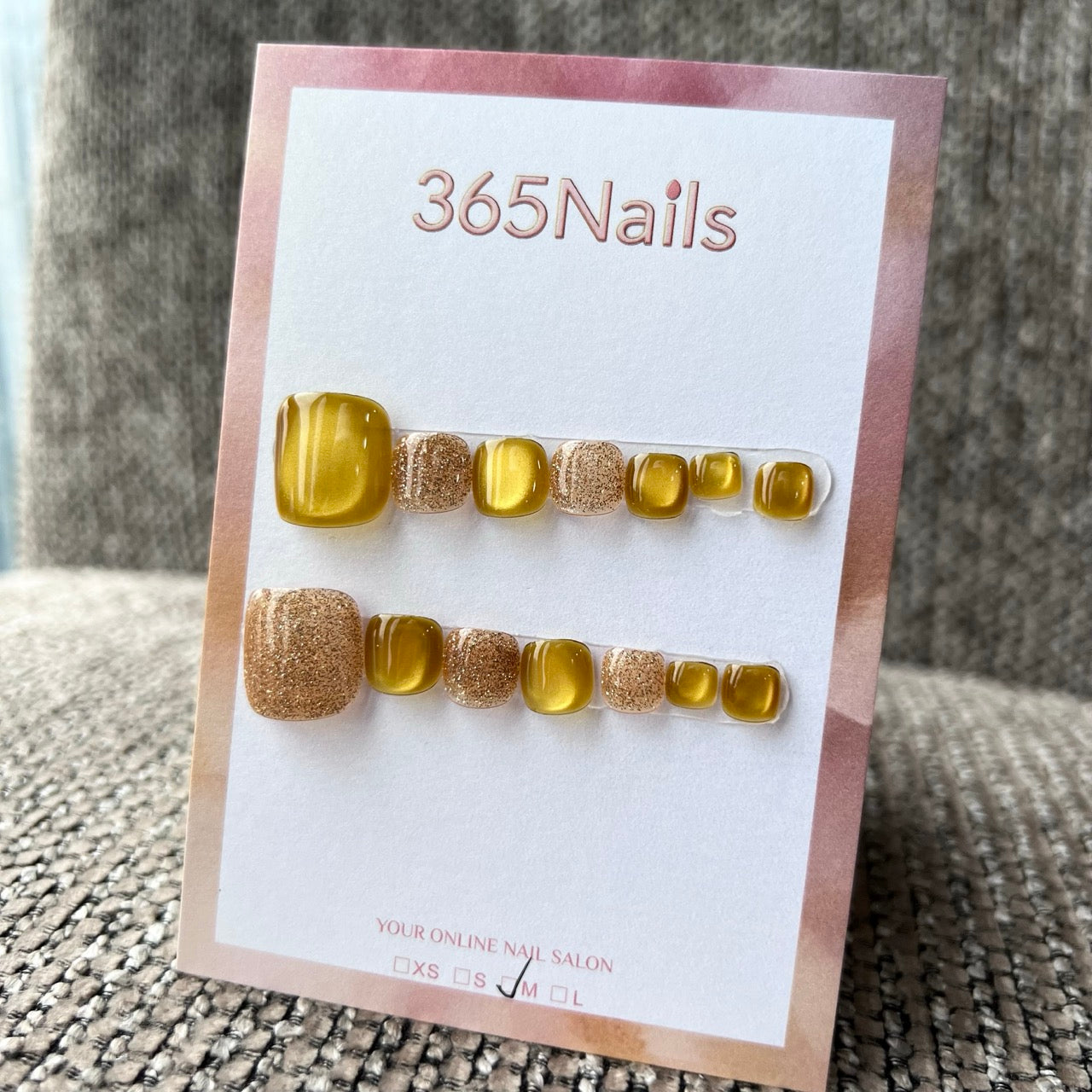 365nails: "luxurious gold amber sand" – handmade press-on pedicure