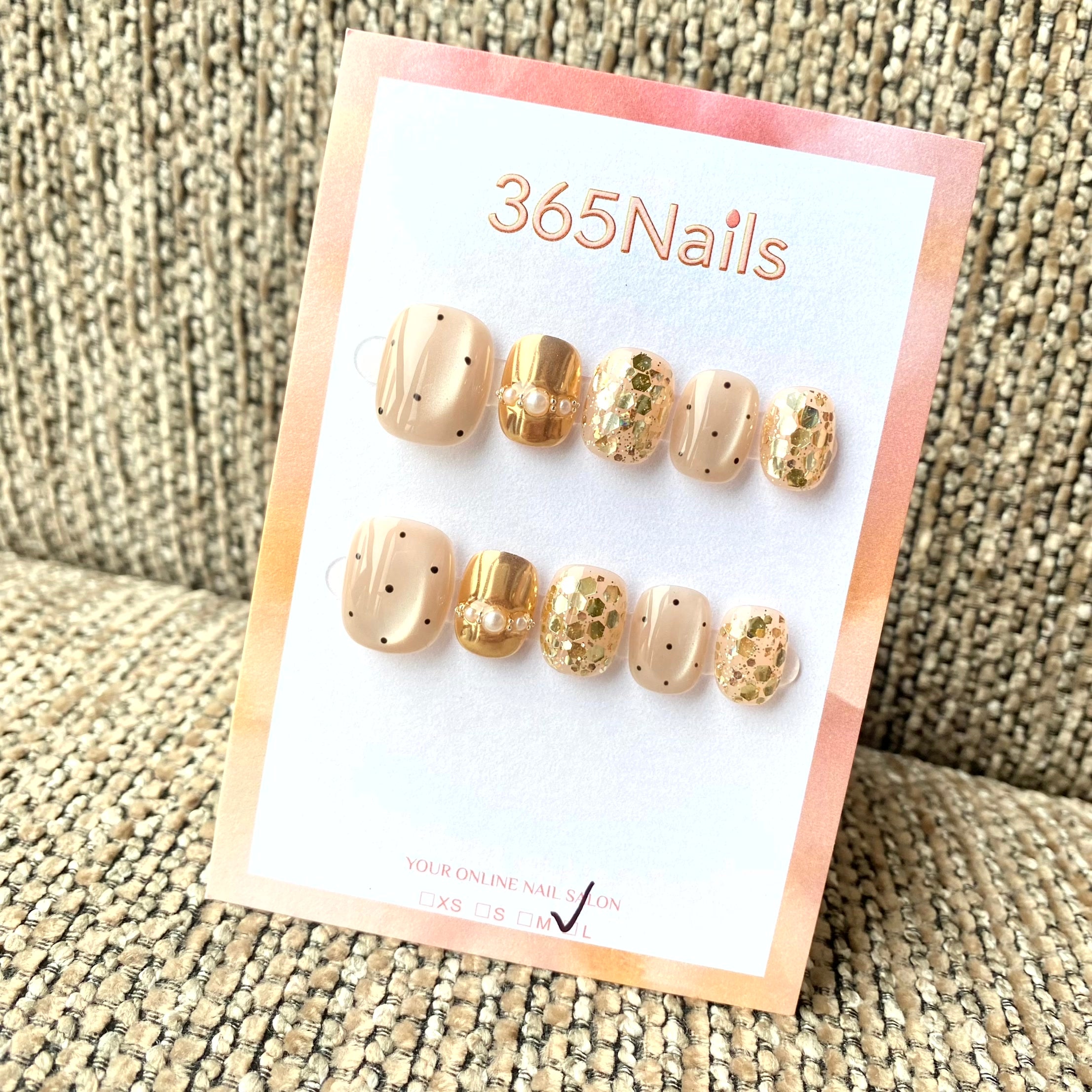 365nails：「復古金典」—裸色貓眼圓點與鏡面 手工製 短款方圓形穿戴甲