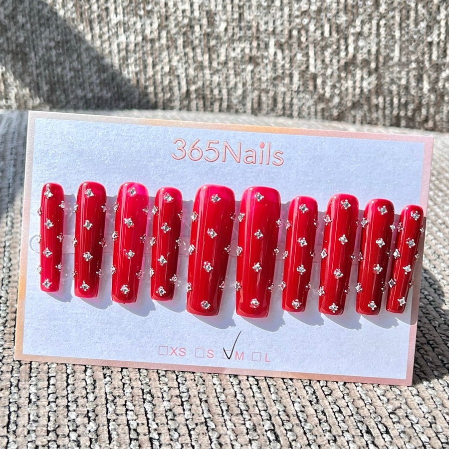 365nails: 버건디 별빛 – 라인스톤 장식 수제 코핀형 네일