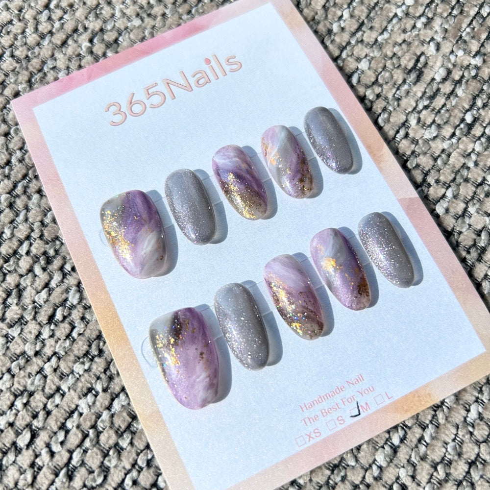 "Mystic Taro Mist" – Dusty Purple Marble & Grey Cat Eye with Gold Foil Oval Nails