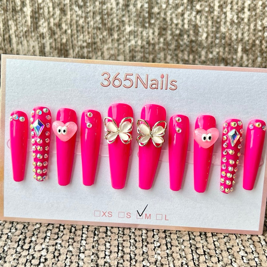 365nails — Ongles press-on mi-longs fait main, forme trapèze, motif papillon et cœur, rose fuchsia
