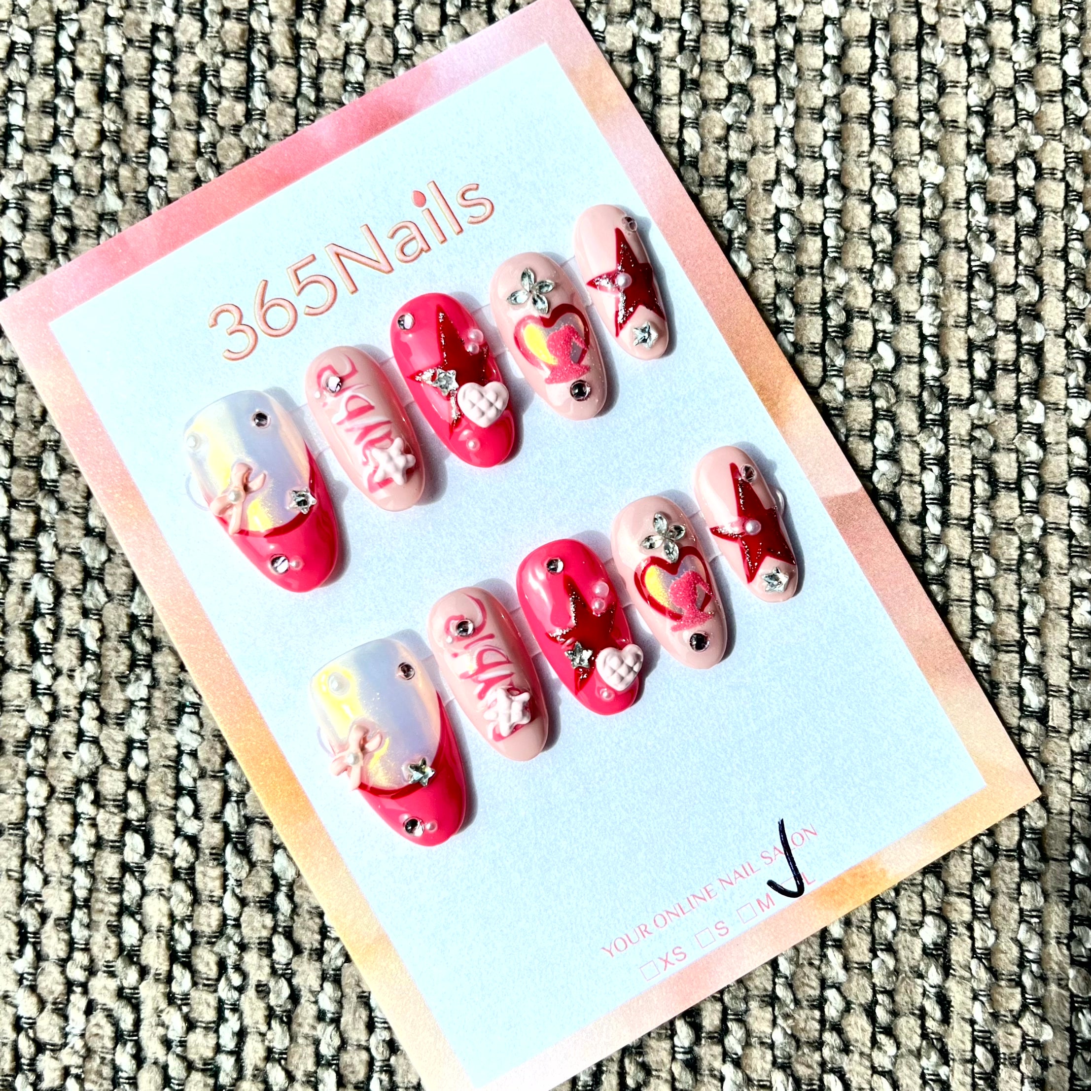 365nails: "Candy Heart" – 3D Charms & Graffiti Handmade Coffin Nails