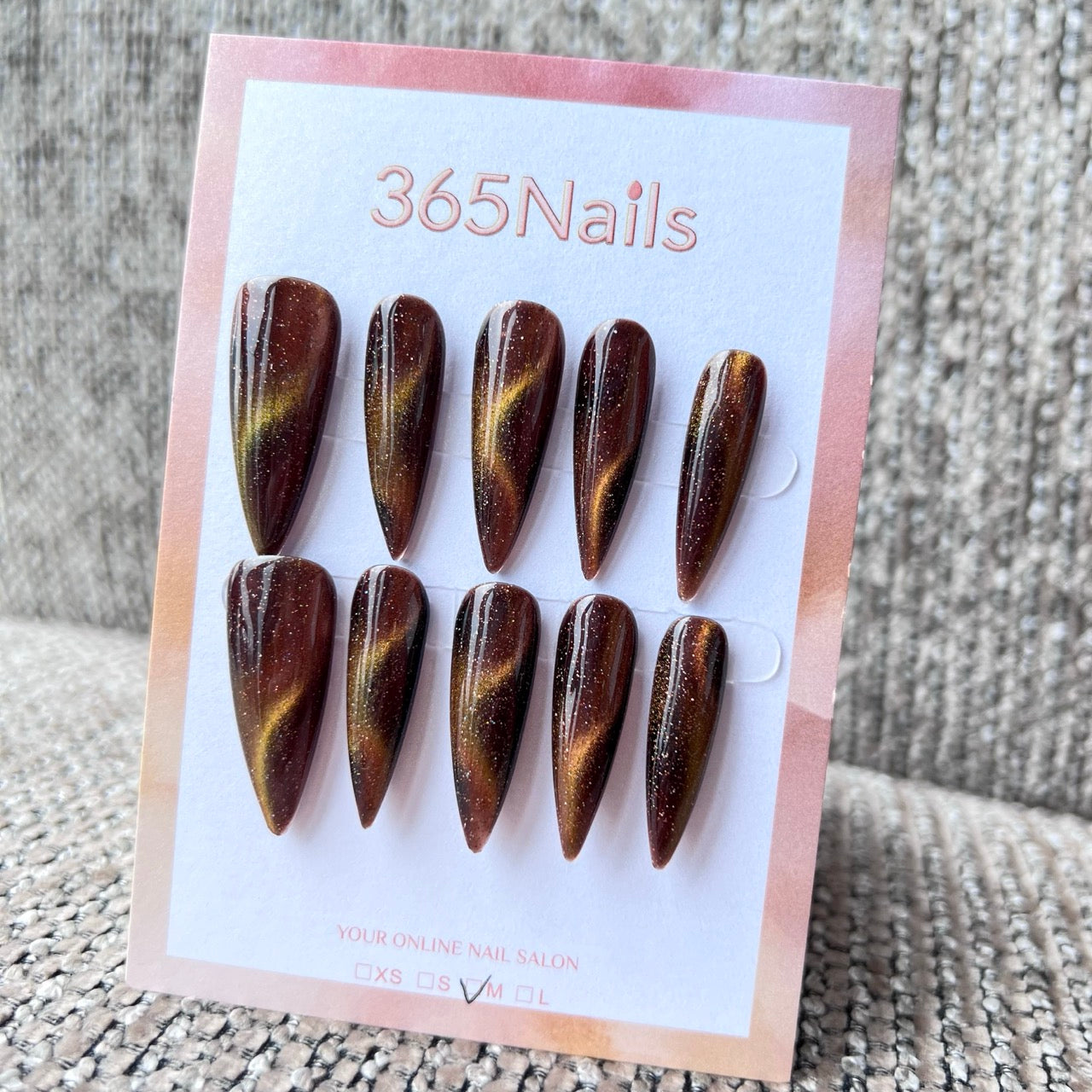 365Nails: "Âmbar Dourado Olho de Gato" – unhas postiças artesanais (Luxo Retrô/Estilo Urbano)