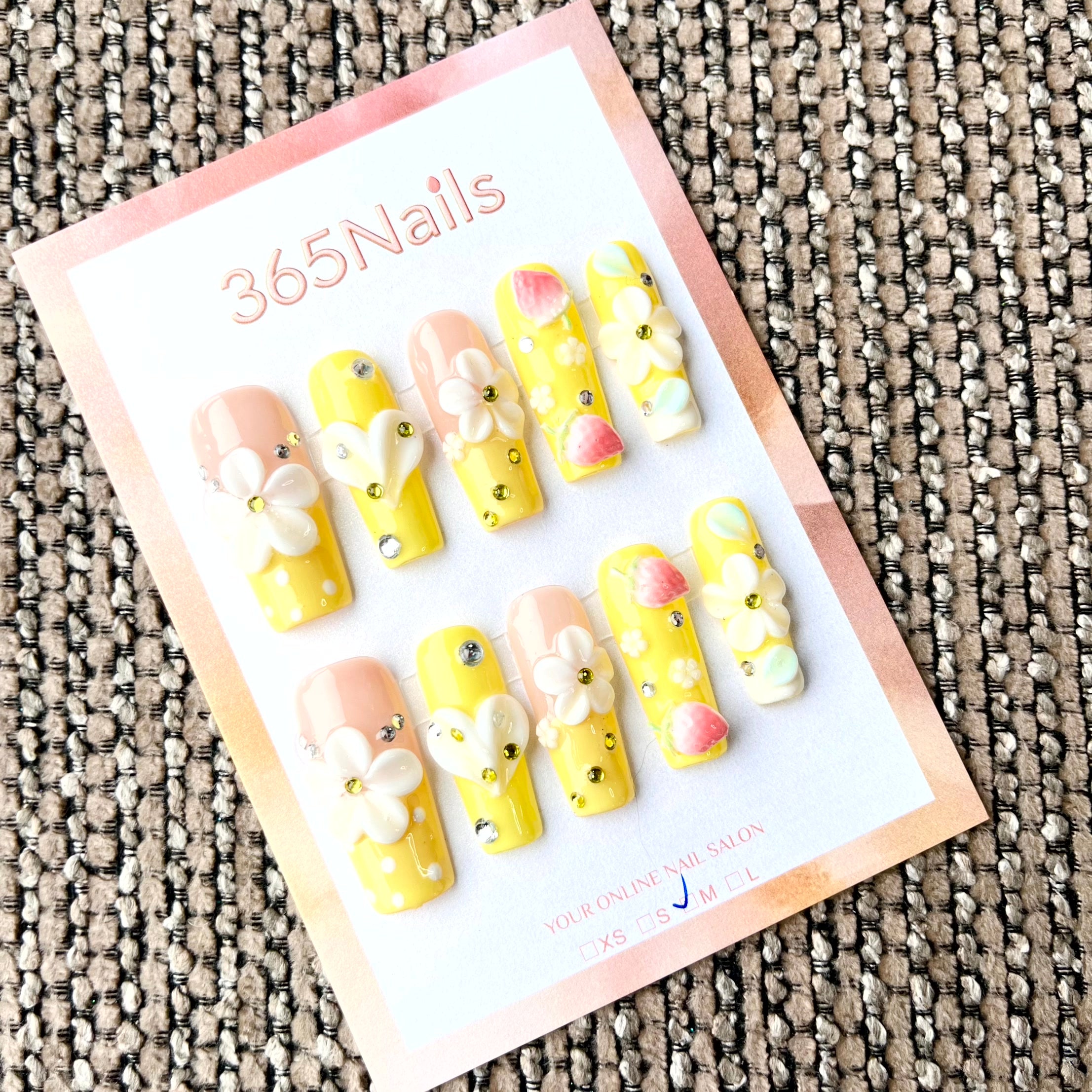 Sweet Summer: "Strawberry Flower Heart" – Long Coffin Press-on Nails