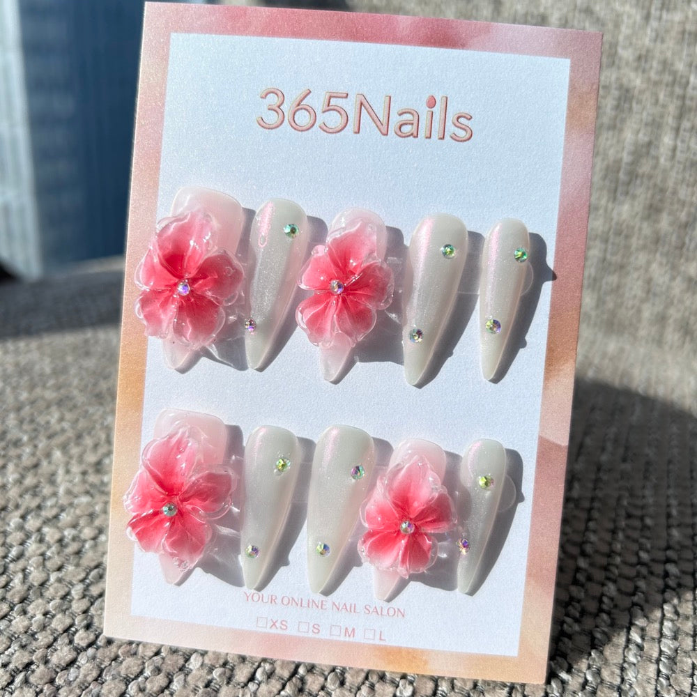 Flora Esculpida: "Flor de Pessegueiro Aurora" – Flores Rosas Translúcidas em 3D em Unhas Stiletto Brancas Peroladas