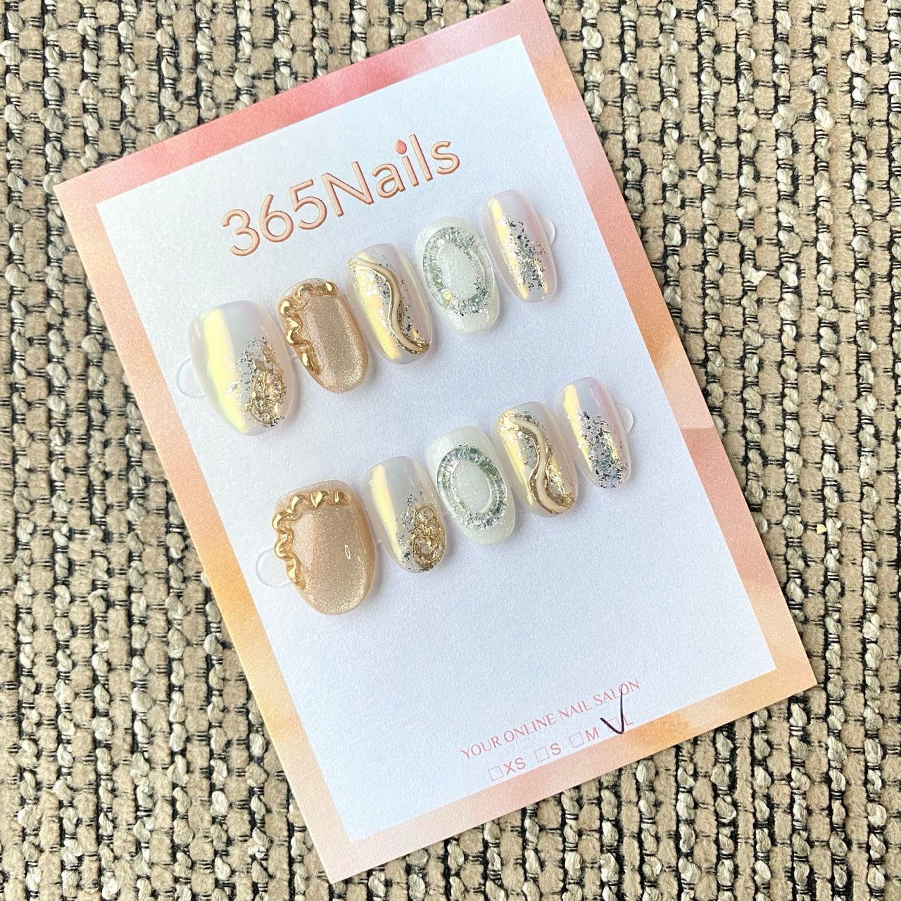 365nails: "Aurora Gold Short Trapezoid" – handmade press-on nail