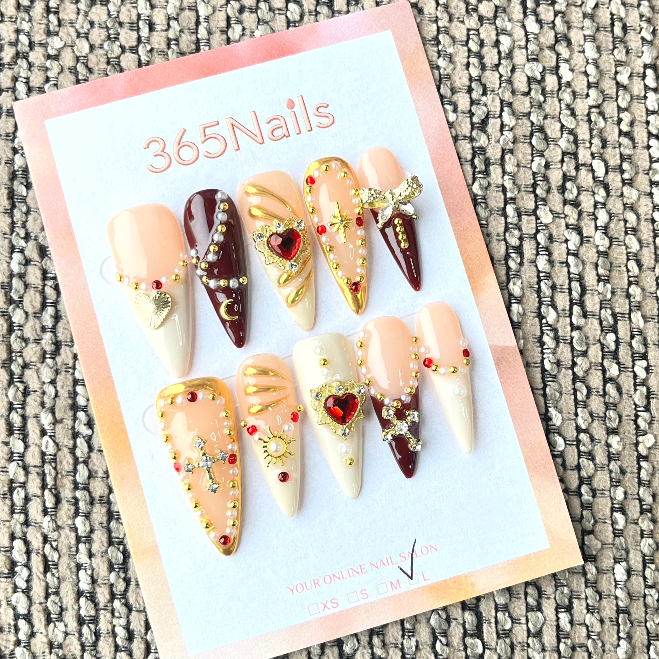 365nails「Royal Heart」手工製3D水鑽與金鍊長款尖形穿戴甲