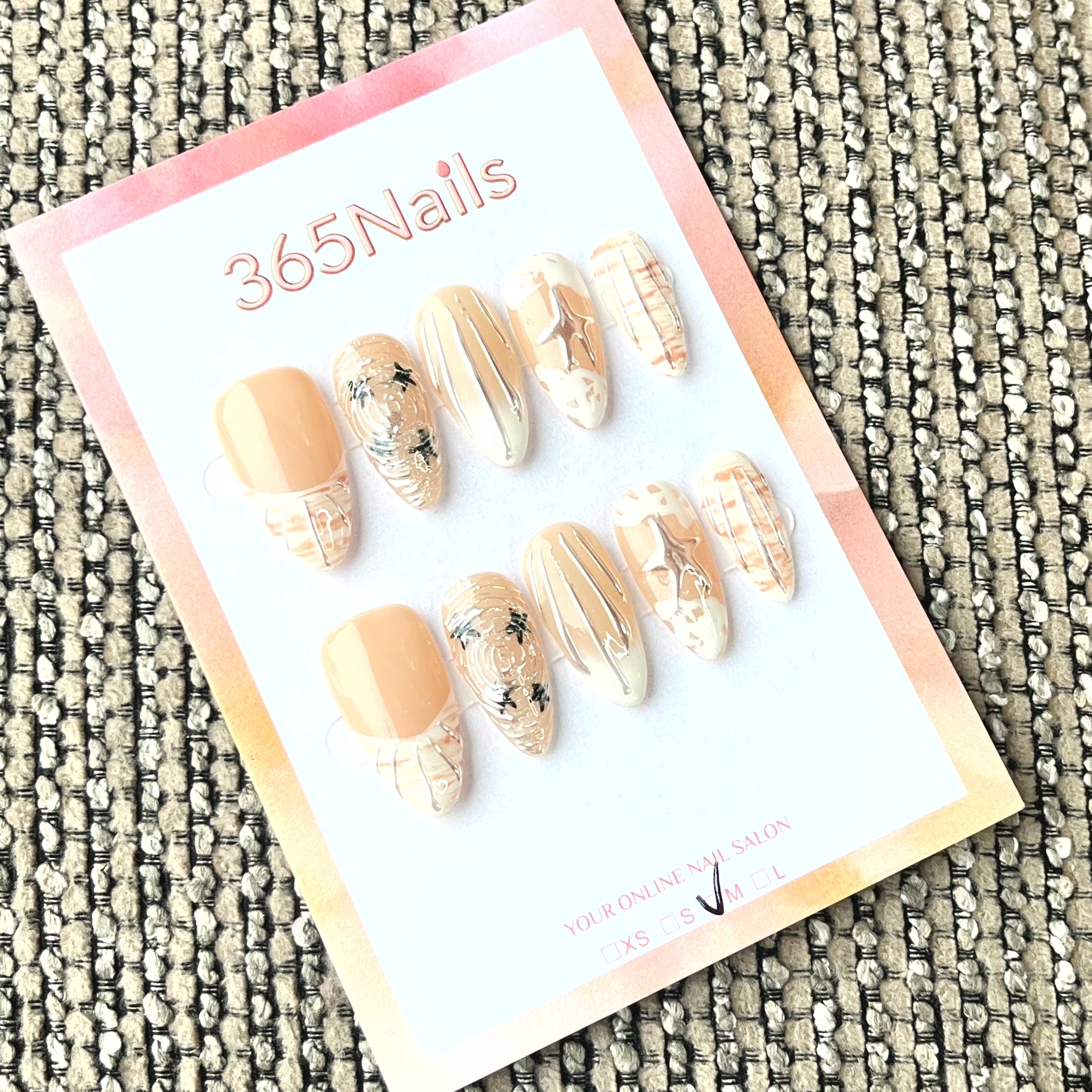 365nails: "Amber Whispers" – 3D Star & Line Art Handmade Almond Nails