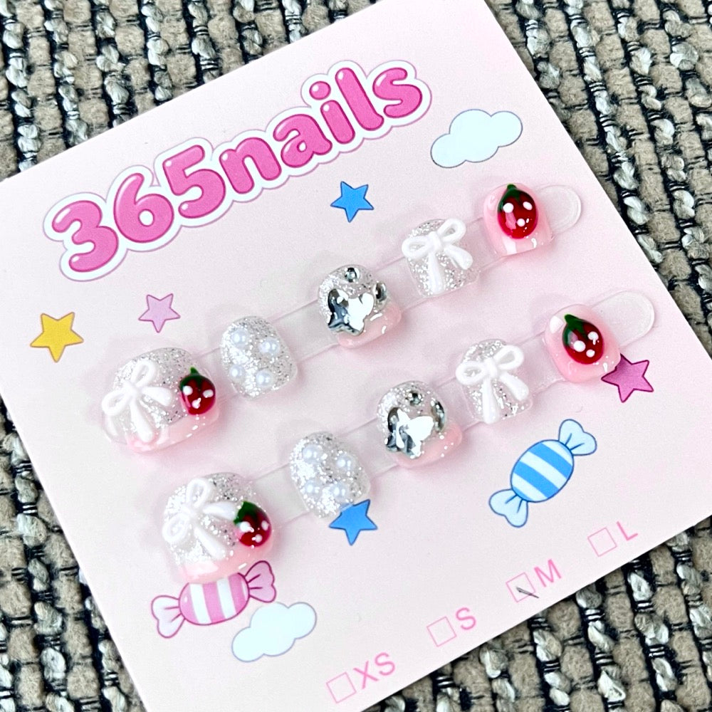 365nails: "Strawberry Bow" – 3D Handcrafted Sweet Short Square Nails