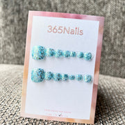 365nails：冰海碎亮粉 — 手工製足部穿戴甲