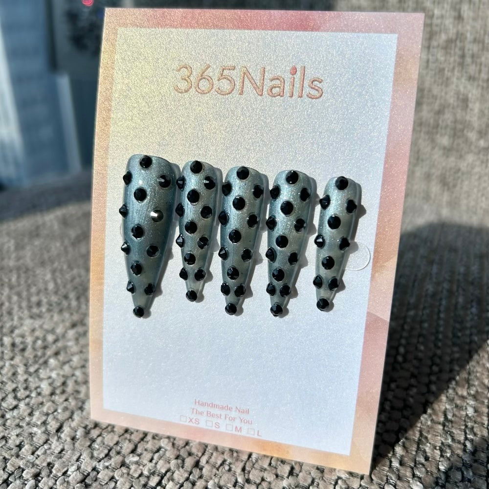 Midnight Studded Press On Nails｜Grey Silver Stiletto with Black Studs | Crystal Armor Series