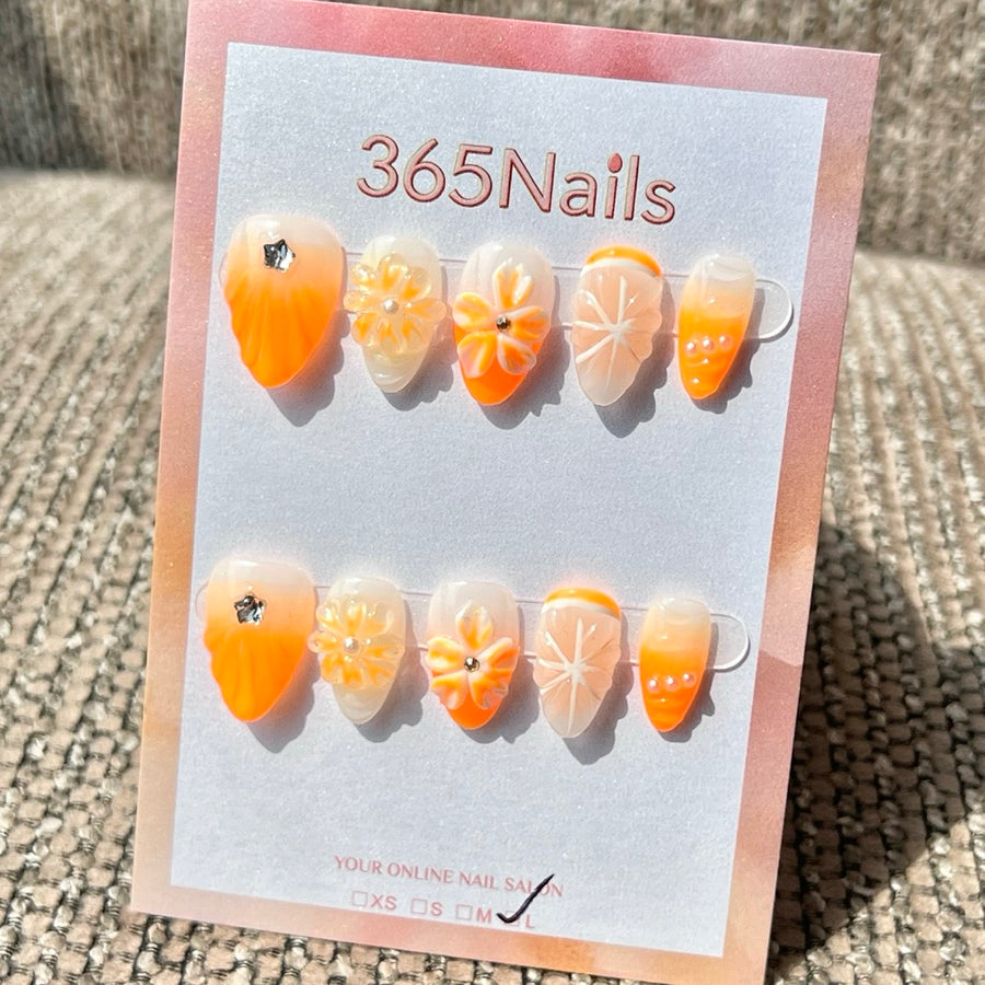 365nails: "Orange Citrus Flower Rhinestone" – Handmade Medium Stiletto Press-On Nails