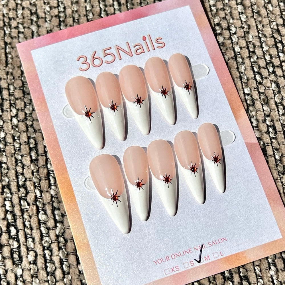 365nails: "Sunset Starburst" – Unhas Postiças Artesanais de Amêndoa Nude Branco Vermelho com Cristais de Estrela
