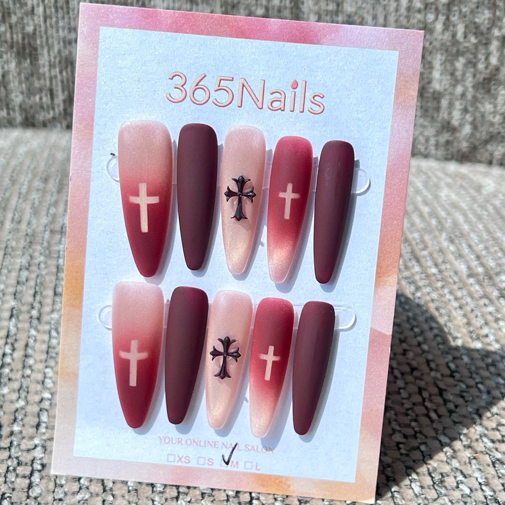 365nails: « Croix gothique ombré » – ongles press-on forme stiletto, faits main