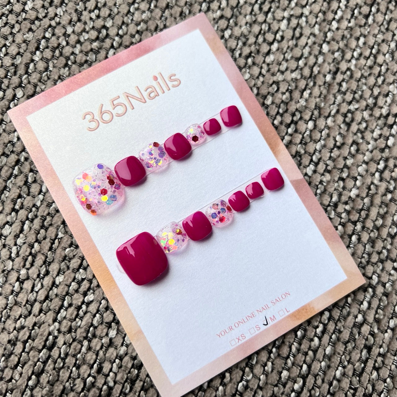 365nails: "berry colorblock glitter" – handmade press-on pedicure