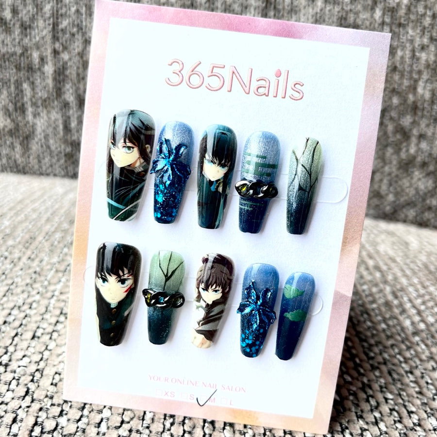 365nails: "귀멸의 칼날 무이치로의 안개 기둥" – 수제 미디엄 사다리꼴형 프레스온 네일