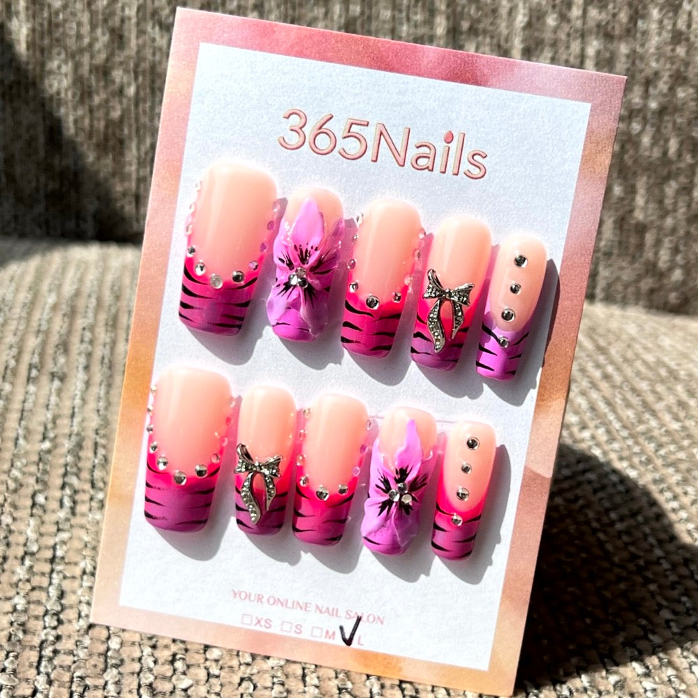 365nails: "野性蘭花" – 3D 蝴蝶與虎紋印花 手工製 棺材形 穿戴甲