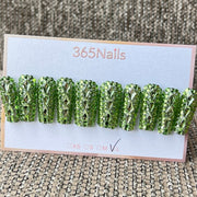 365nails: "Emerald Lattice" – ongles press-on fait main, forme coffin, cristaux 3D et perles