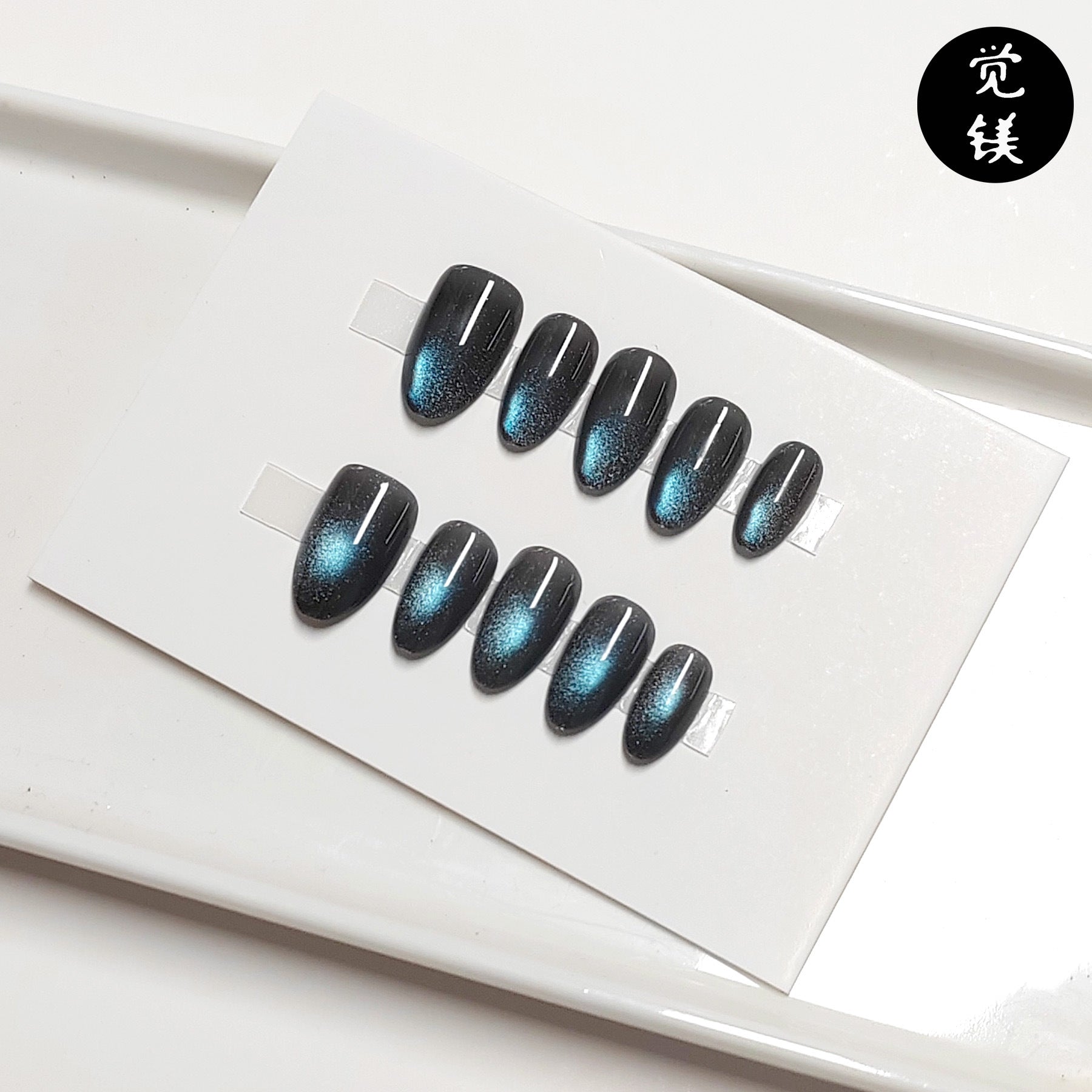 Chic Handmade Cat Eye Short Almond Press-On Nails