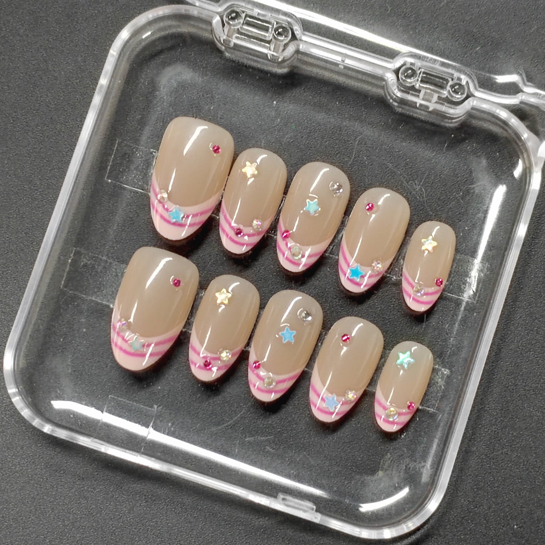 Natural Look Short Almond Press-On Nails | Everyday French Tip & Solid Colors