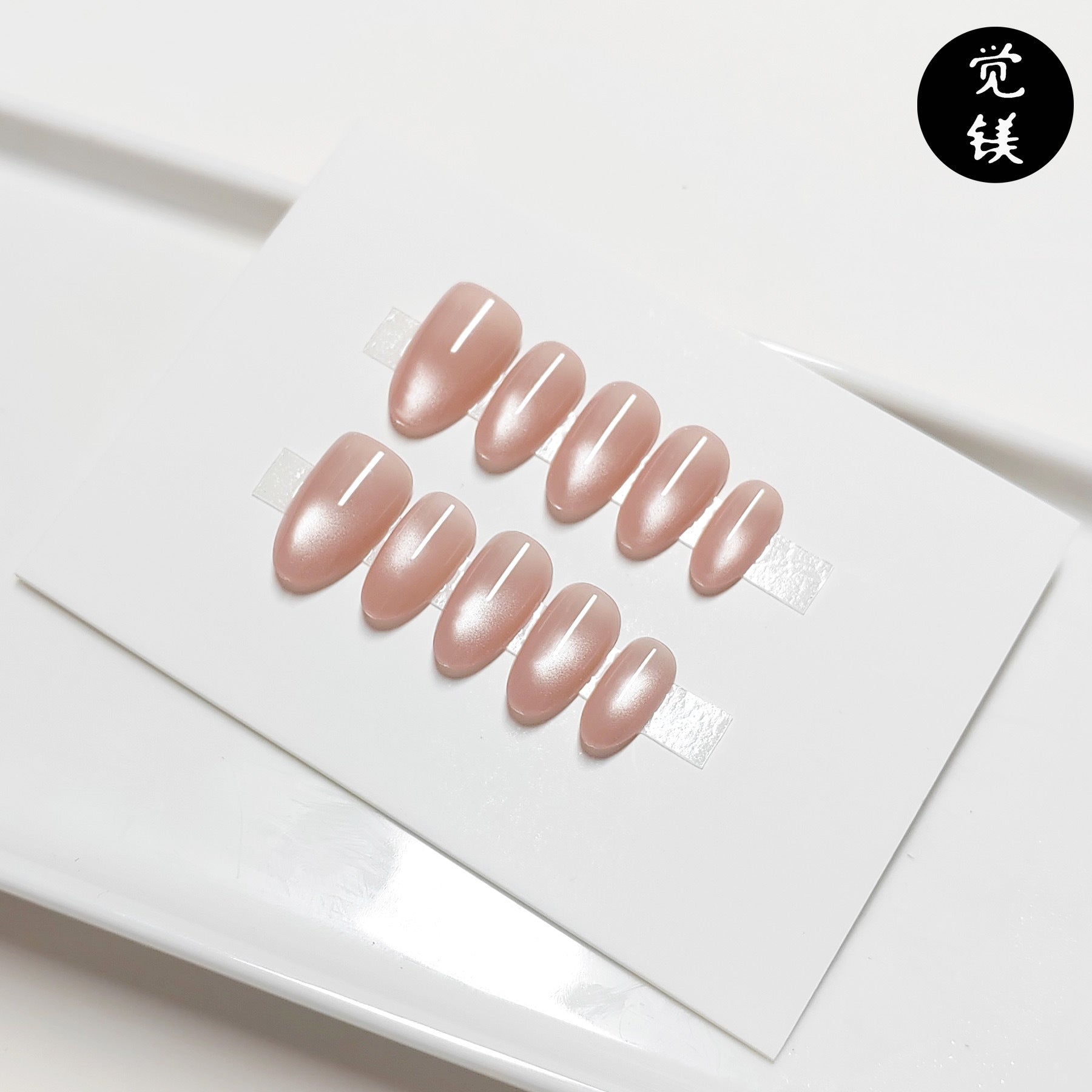 Chic Handmade Cat Eye Short Almond Press-On Nails