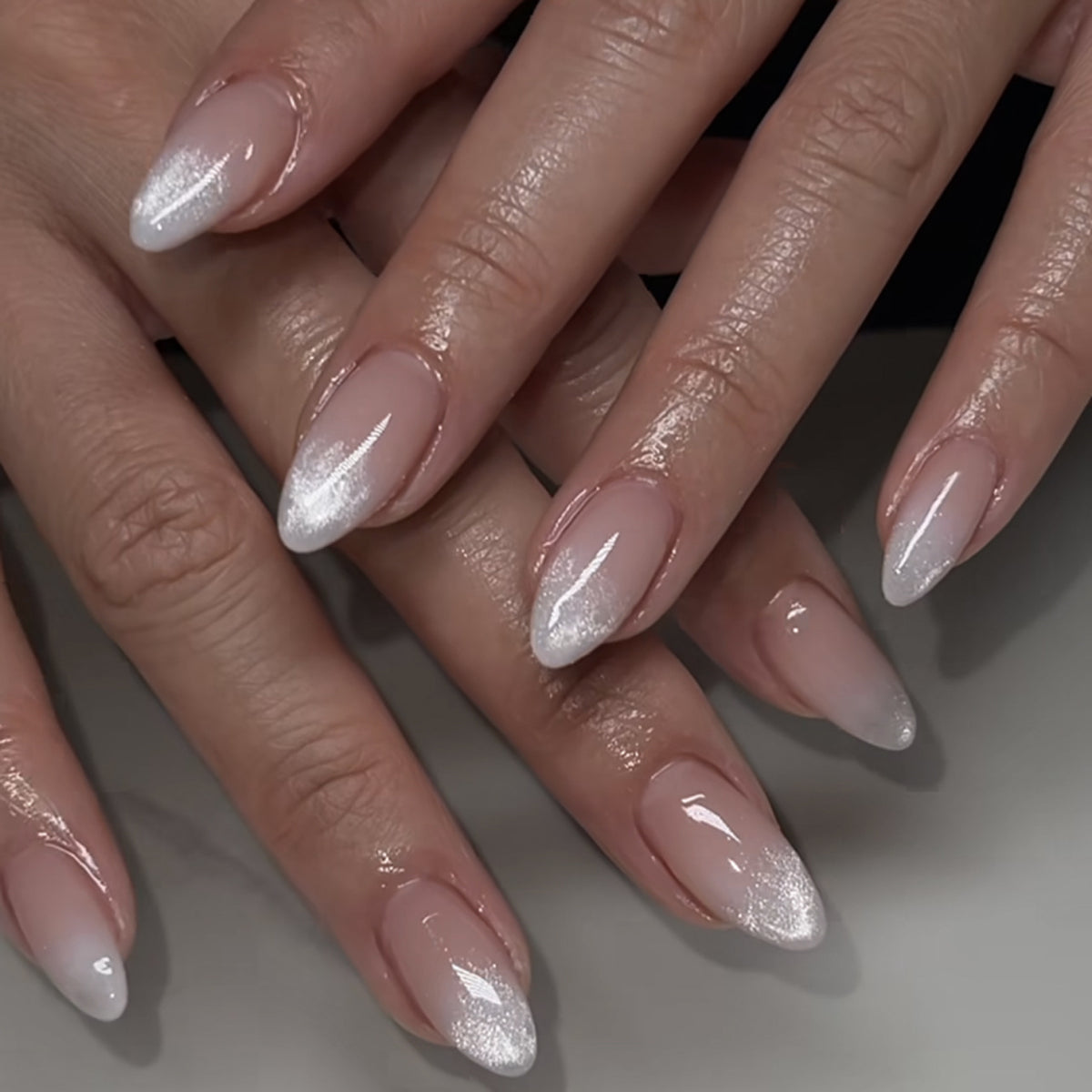 French Cat Eye Ombre Minimalist Almond Medium Press On Nails – JP3864