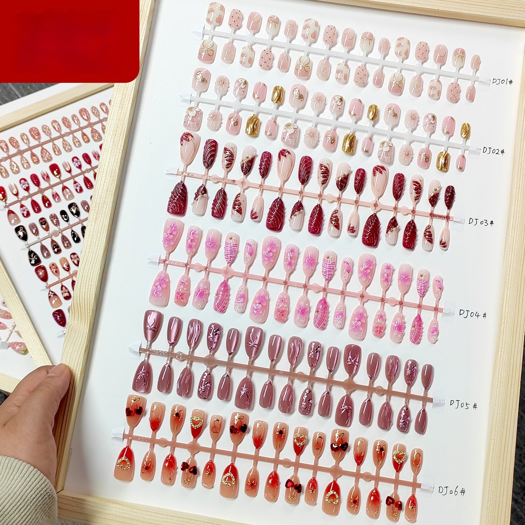 Chic 3D Resin Press-On Nails - Floral & Trendy Designs