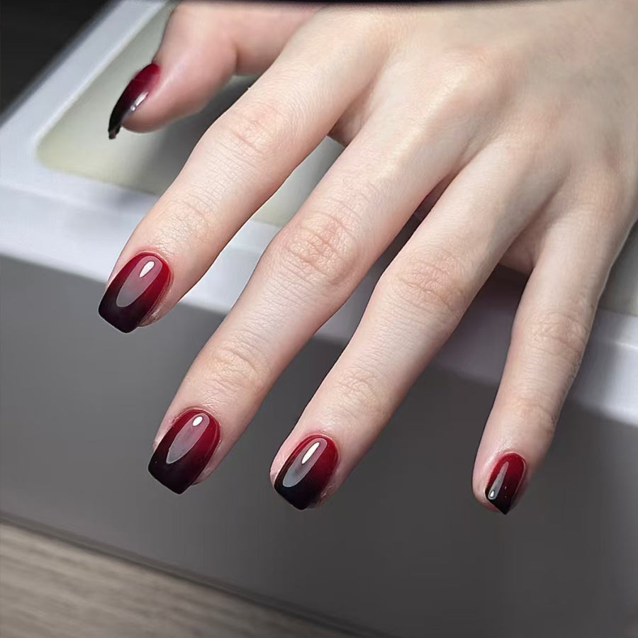 Chic Red & Black Ombre Press-On Nails | Edgy Short Square