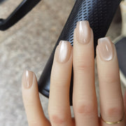 Short Nude Luminous Cat Eye Press-On Nails