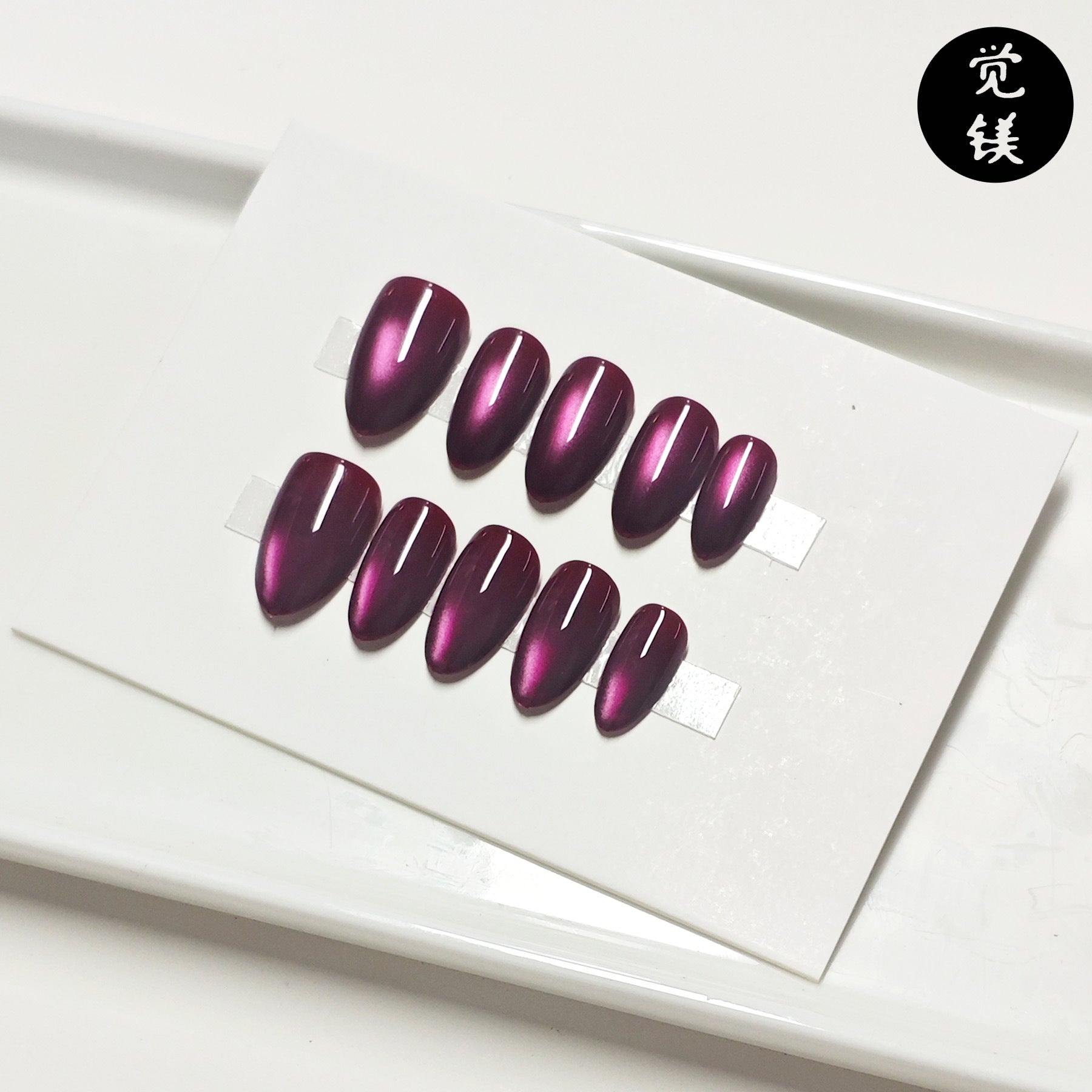 Chic Handmade Cat Eye Short Almond Press-On Nails