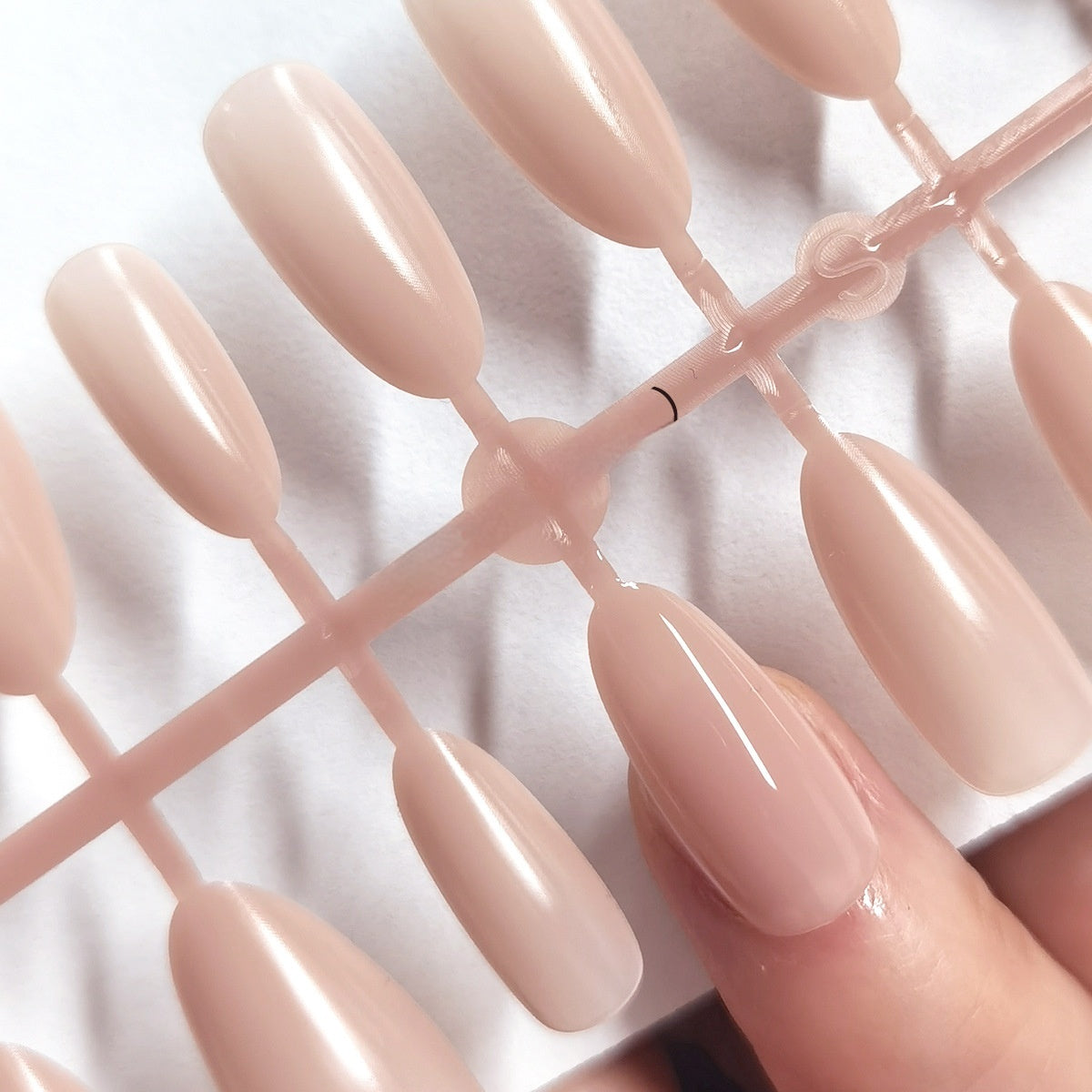 30 Pcs Seamless Nude Glossy Press-On Nail Tips