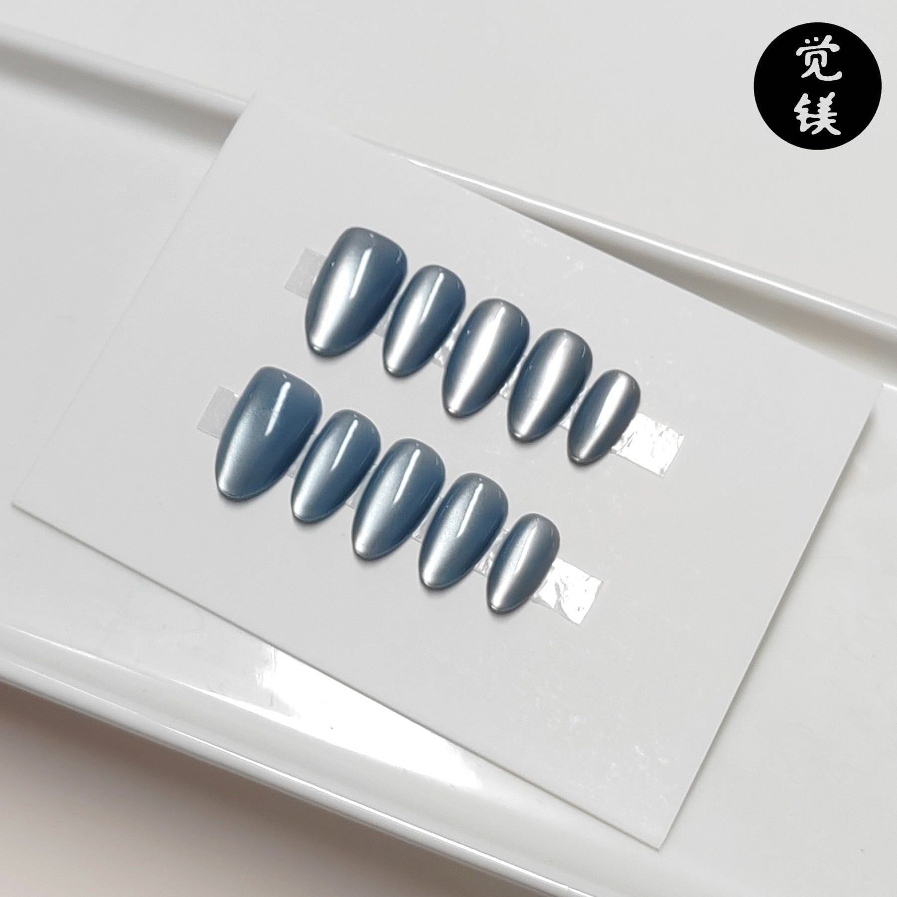 Chic Handmade Cat Eye Short Almond Press-On Nails
