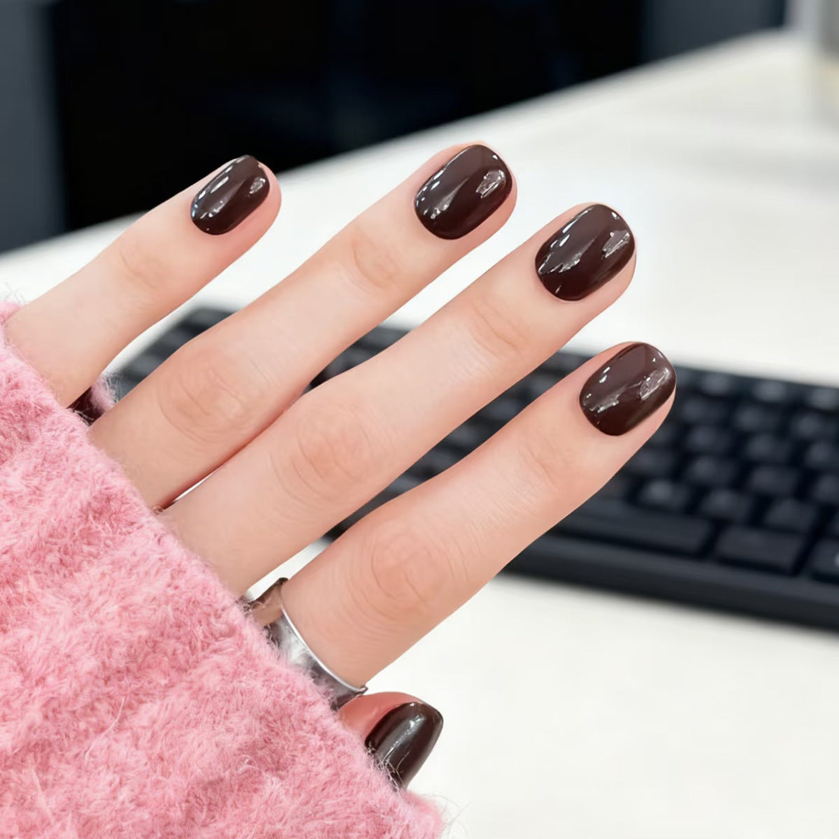 Chic Dark Chocolate Brown Short Press-On Nails