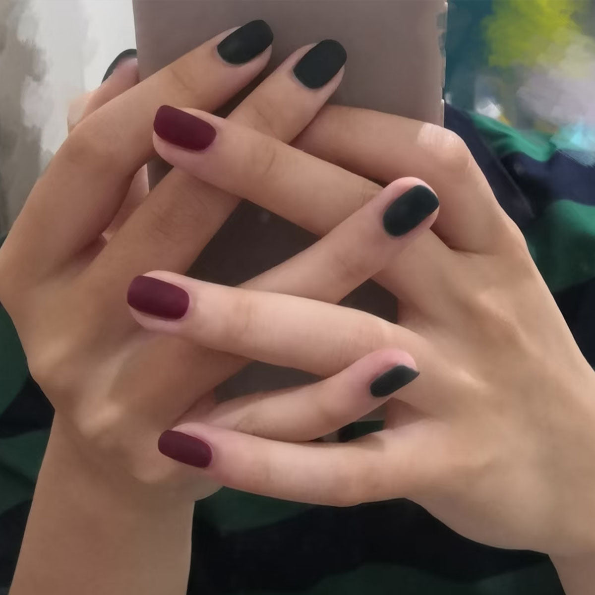 Short Matte Black & Red Press-On Nails | Velvet Frosted Dual-Tone Manicure