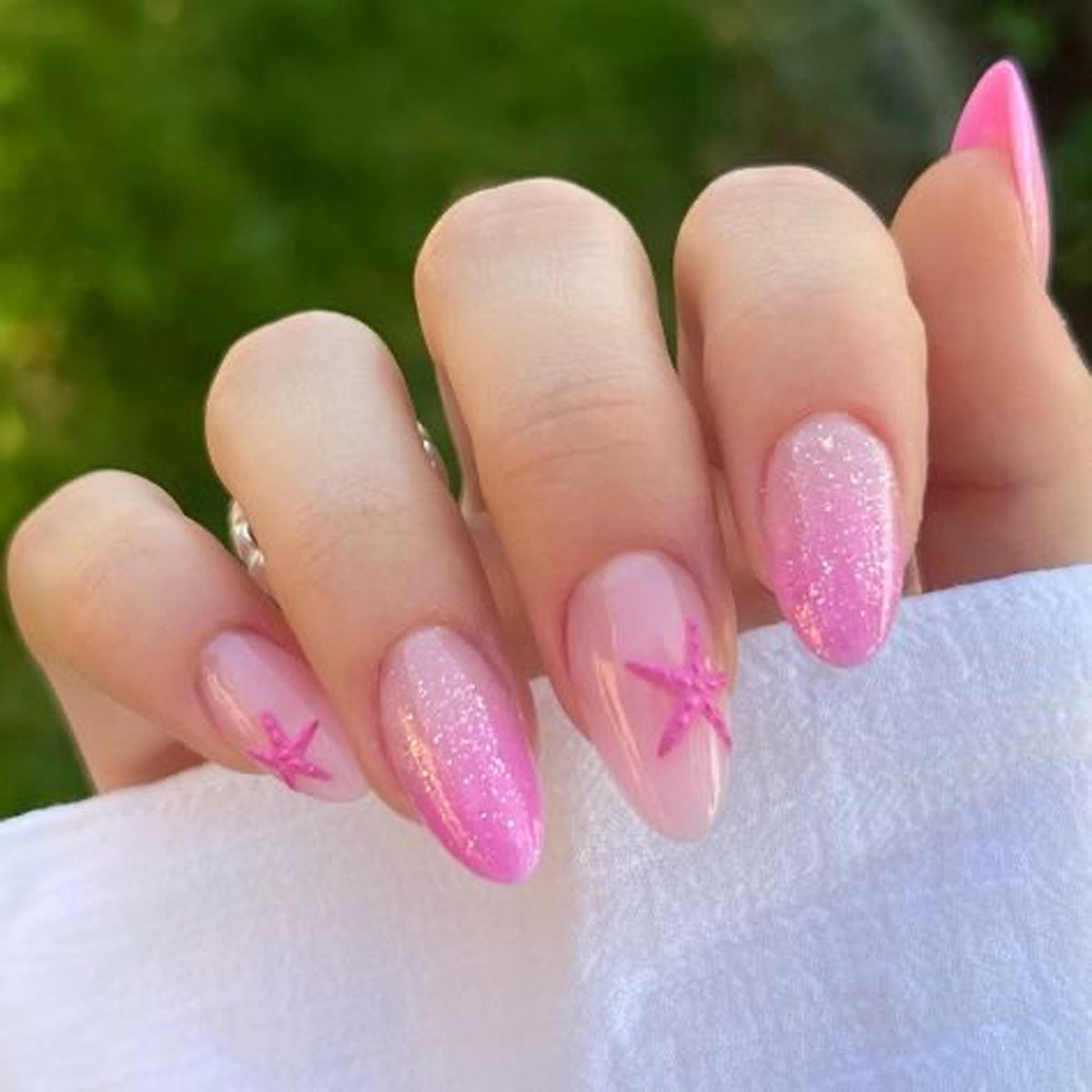 French Minimalist Nude Pink Almond Short Press On Nails – JP3946