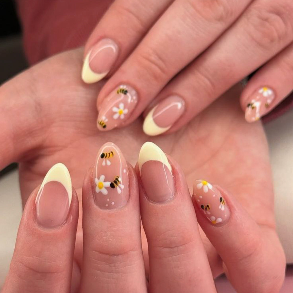 French Minimalist Nude Pink Almond Short Press On Nails – JP4422