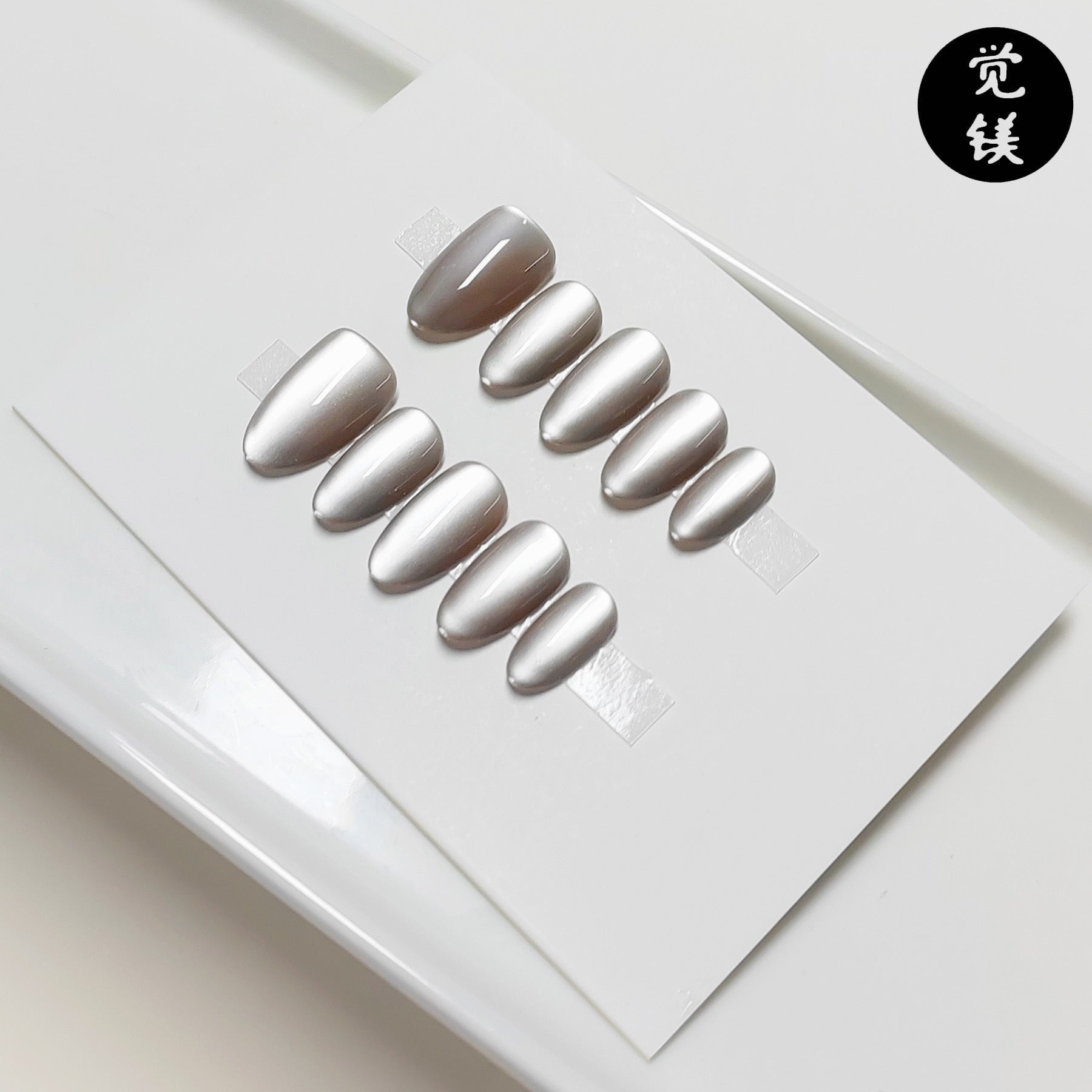 Chic Handmade Cat Eye Short Almond Press-On Nails